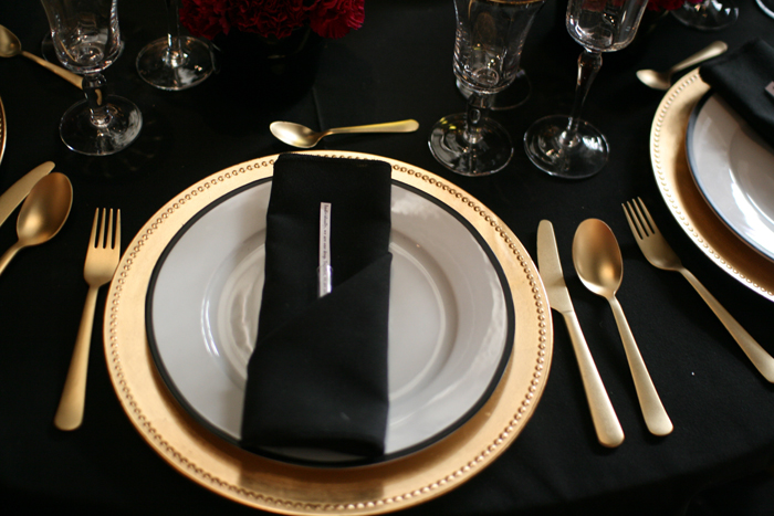 7 table setting detail